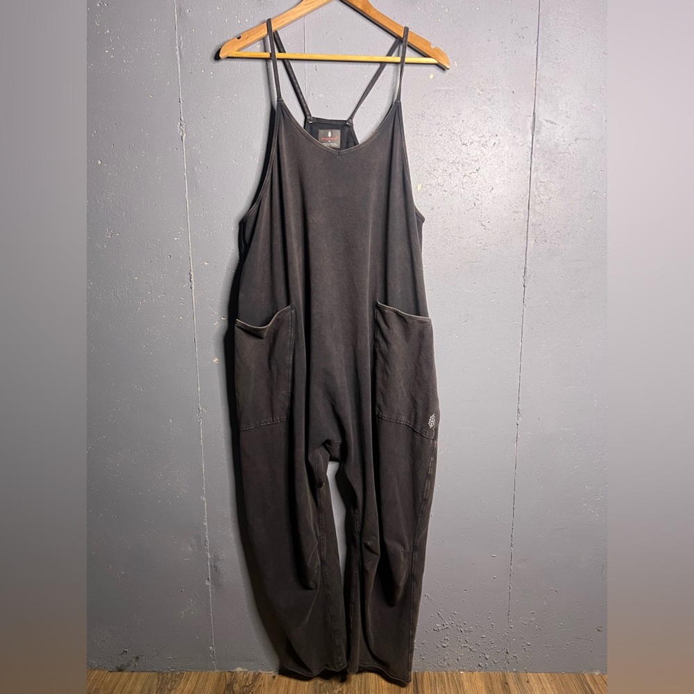 FP Movement Hot Shot Onesie - Washed Black Size M - Picture 3 of 10
